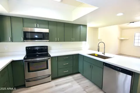 2020 W Union Hills Dr #240, Phoenix, AZ 85027