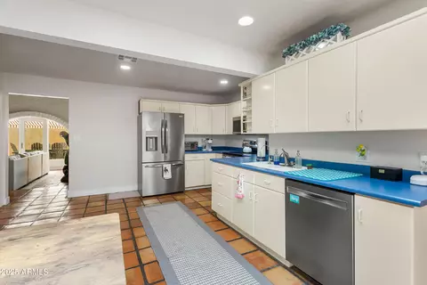 710 E Tuckey Ln, Phoenix, AZ 85014 photo 16