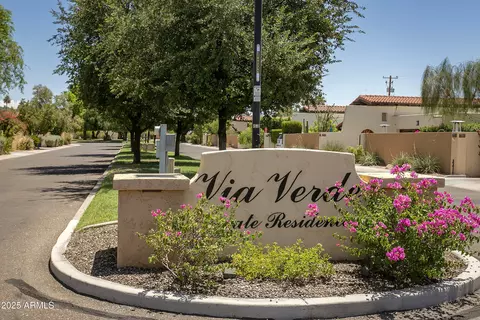 710 E Tuckey Ln, Phoenix, AZ 85014 photo 3