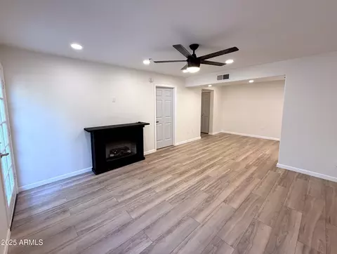 9990 N Scottsdale Rd #1018, Paradise Valley, AZ 85253
