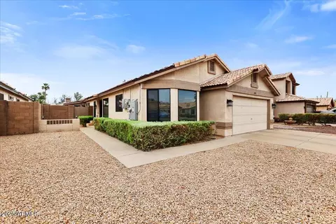 Exterior - 3025 E Kerry Ln, Phoenix, AZ 85050 photo 1 of 2