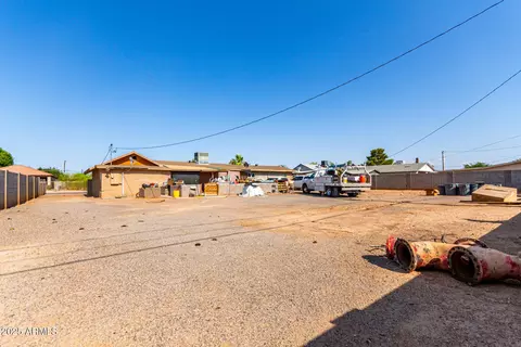 Exterior - 303 5th Ave E, Buckeye, AZ 85326 photo 3 of 4