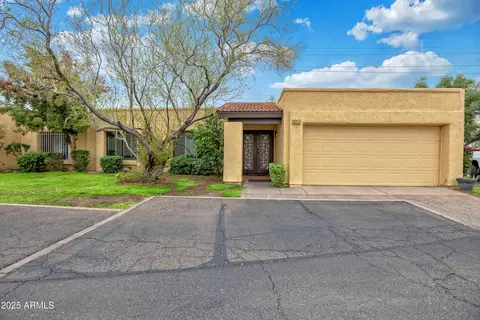 2217 W Claremont St, Phoenix, AZ 85015