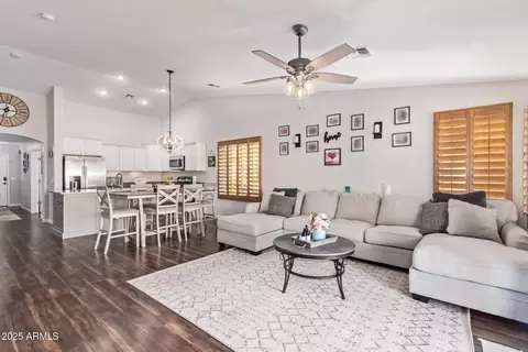 3958 E Maplewood St, Gilbert, AZ 85297 photo 8