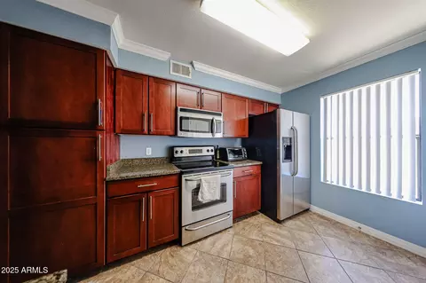 2025 E Campbell Ave #327, Phoenix, AZ 85016 photo 2