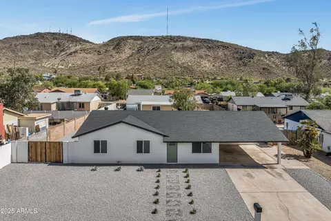1523 W Surrey Ave, Phoenix, AZ 85029