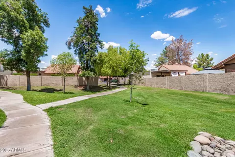 Exterior - 261 E Tremaine Ave, Gilbert, AZ 85234 photo 6 of 9