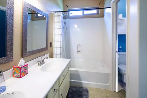 Bath - 3635 E Janelle Way, Gilbert, AZ 85298 photo 2 of 3