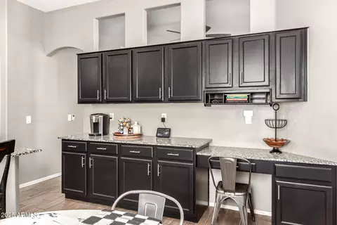 Kitchen - 9934 E Kiowa Ave, Mesa, AZ 85209 photo 2 of 5