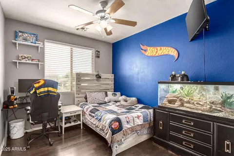 Bedroom - 9934 E Kiowa Ave, Mesa, AZ 85209 photo 6 of 8