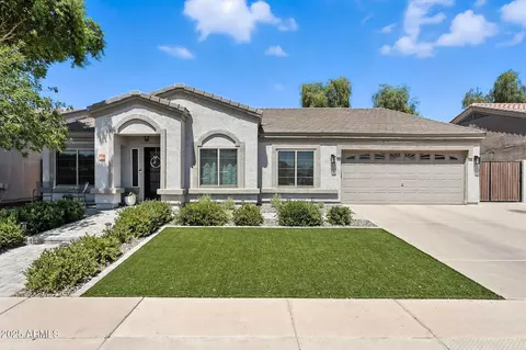 Exterior - 10412 E Dolphin Ave, Mesa, AZ 85208 photo 4 of 17
