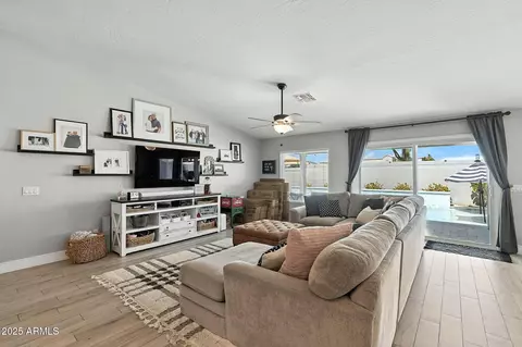 Living - 10412 E Dolphin Ave, Mesa, AZ 85208 photo 4 of 6