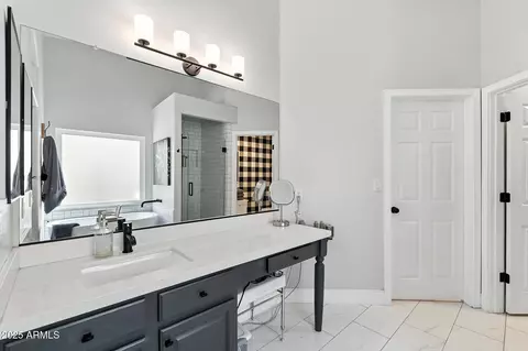Bath - 10412 E Dolphin Ave, Mesa, AZ 85208 photo 4 of 6