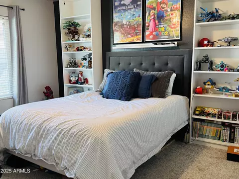 Bedroom - 10412 E Dolphin Ave, Mesa, AZ 85208 photo 1 of 7