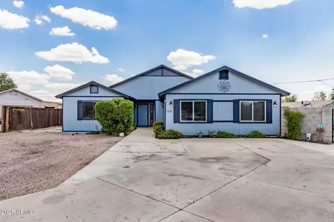 Exterior - 1391 E 25th Ave, Apache Junction, AZ 85119 photo 2 of 8