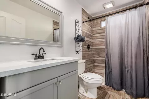 Bath - 1391 E 25th Ave, Apache Junction, AZ 85119 photo 3 of 3