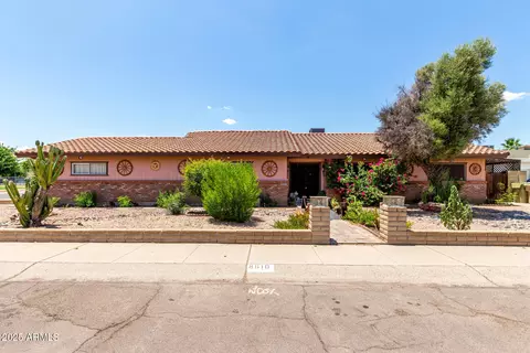 8610 N 48th Ln, Glendale, AZ 85302