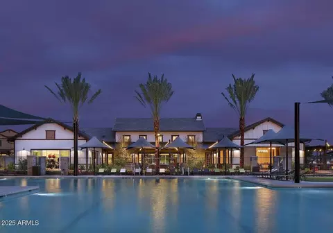 14351 W Voltaire St, Surprise, AZ 85379