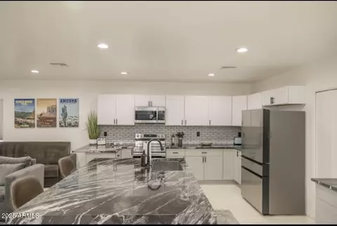 Kitchen - 2113 E Harvard St, Phoenix, AZ 85006 photo 2 of 3