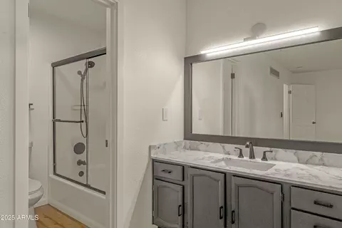 Bath - 3351 E Ascona Way, Flagstaff, AZ 86004 photo 1 of 2