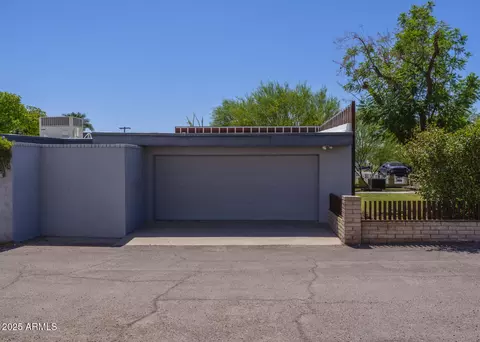Exterior - 513 E Rose Ln, Phoenix, AZ 85012 photo 12 of 16