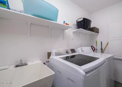 Other - 513 E Rose Ln, Phoenix, AZ 85012 photo 7 of 8