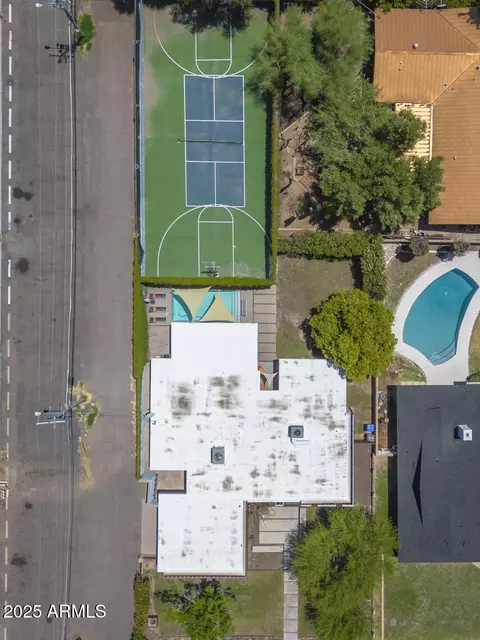 View/Area - 513 E Rose Ln, Phoenix, AZ 85012 photo 1 of 1