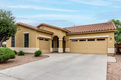 3135 E Ridgewood Ln, Gilbert, AZ 85298