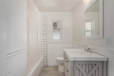 Bath - 706 N Thunderbird Dr, Apache Junction, AZ 85120 photo 2 of 2