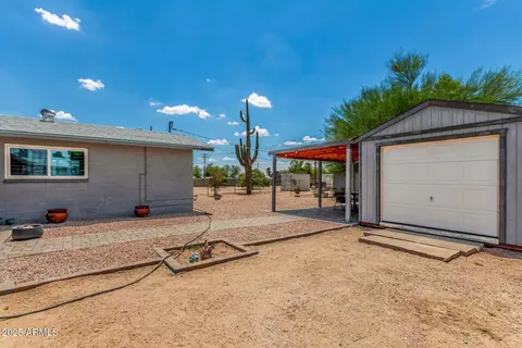 Exterior - 706 N Thunderbird Dr, Apache Junction, AZ 85120 photo 8 of 11