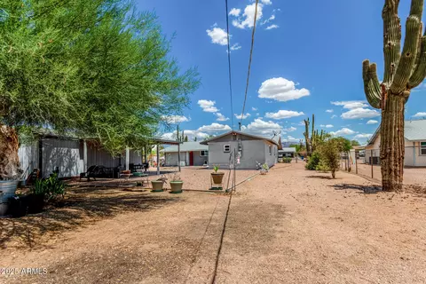 Exterior - 706 N Thunderbird Dr, Apache Junction, AZ 85120 photo 10 of 11