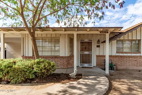 5827 W Morten Ave, Glendale, AZ 85301