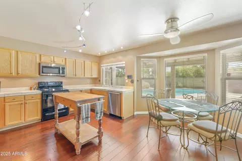 Kitchen - 4637 E Beverly Ln, Phoenix, AZ 85032 photo 1 of 7