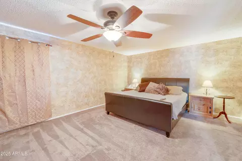 Bedroom - 4637 E Beverly Ln, Phoenix, AZ 85032 photo 1 of 5
