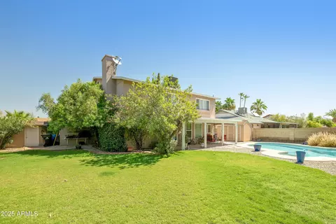 Exterior - 4637 E Beverly Ln, Phoenix, AZ 85032 photo 7 of 15