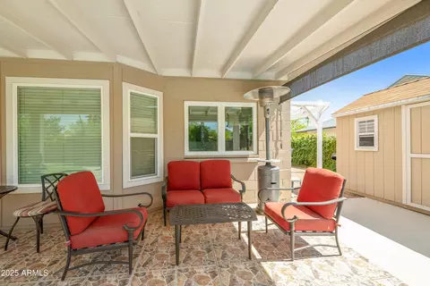 Exterior - 4637 E Beverly Ln, Phoenix, AZ 85032 photo 5 of 15