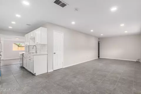 461 N Pecan --, Mesa, AZ 85201 photo 9