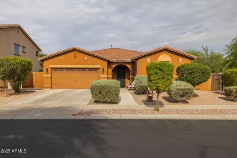 6203 N 75th Dr, Glendale, AZ 85303
