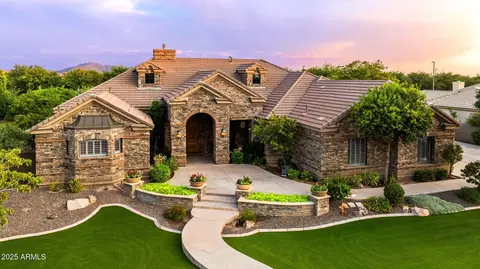 3101 E Portola Valley Dr, Gilbert, AZ 85297