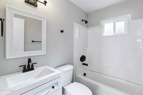 Bath - 2726 E Dahlia Dr, Phoenix, AZ 85032 photo 1 of 2
