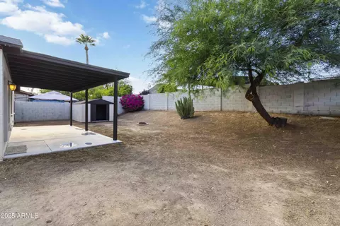 Exterior - 2726 E Dahlia Dr, Phoenix, AZ 85032 photo 6 of 8