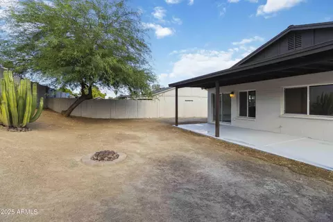 Exterior - 2726 E Dahlia Dr, Phoenix, AZ 85032 photo 5 of 8