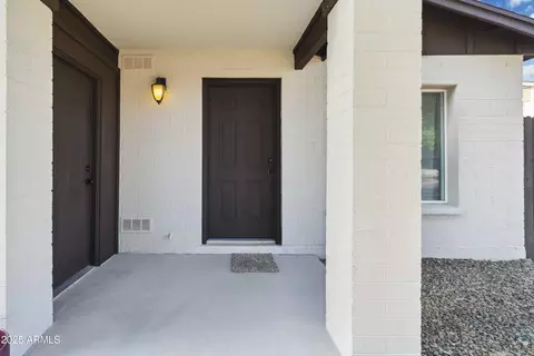 Exterior - 2726 E Dahlia Dr, Phoenix, AZ 85032 photo 2 of 8