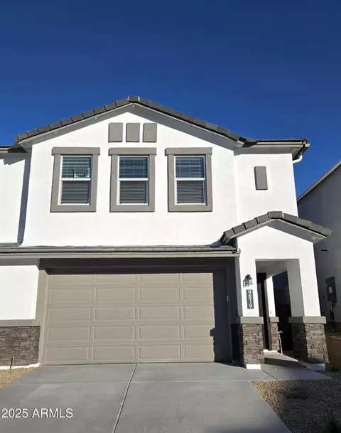 Exterior - 9832 S 11th Pl, Phoenix, AZ 85042 photo 1 of 8