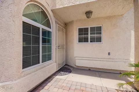 1102 N Blackbird Dr, Gilbert, AZ 85234 photo 3