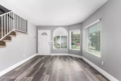 1102 N Blackbird Dr, Gilbert, AZ 85234 photo 5