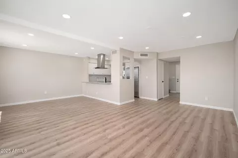Living - 421 E Hidalgo Ave, Phoenix, AZ 85040 photo 2 of 3