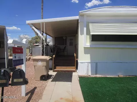 10401 N Cave Creek Rd #301, Phoenix, AZ 85020