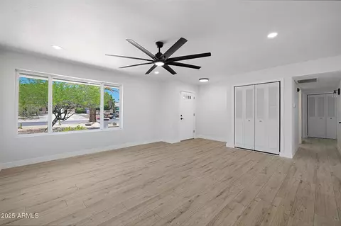 811 E Brown St, Phoenix, AZ 85020 photo 6