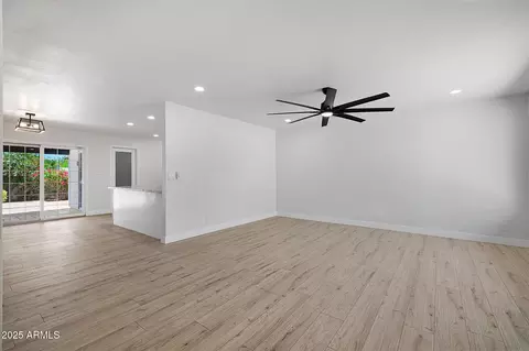811 E Brown St, Phoenix, AZ 85020 photo 4